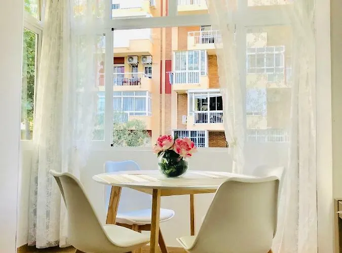 Edificio Hercules アパート ベナルマデナ