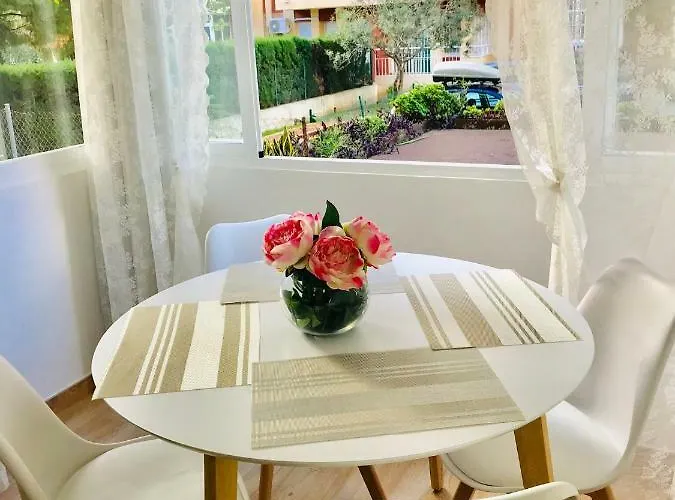 アパート Edificio Hercules ベナルマデナ